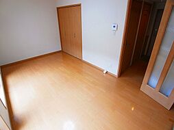 クレフラスト松戸吉井町B 102 1階1Kのリビング/ダイニング