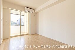 イーストフィールドII 102 1階1LDKのリビング/ダイニング