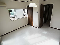 メゾン・ドゥ・レイリーB棟 202 2階1Kのリビング/ダイニング