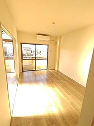 SKビル拾壱番館 203 2階2DKのリビング/ダイニング