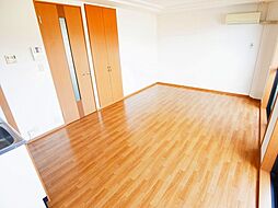 グリーンキャッスルIII 103 1階1LDKのリビング/ダイニング