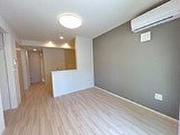 アンブレラ 103 1階2LDKのリビング/ダイニング