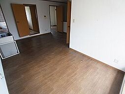 カーサ　ポポラーレ 2階2LDKのリビング/ダイニング