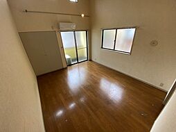 ローズガーデン矢切 102 1階ワンルームのリビング/ダイニング