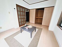 サンフィールズ 102 1階1Kのリビング/ダイニング