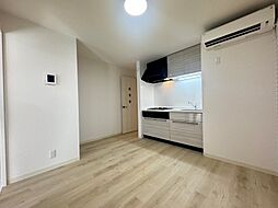 apartment KURO 206 2階1DKのリビング/ダイニング