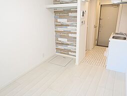 Glanz綾瀬 101 1階ワンルームのリビング/ダイニング