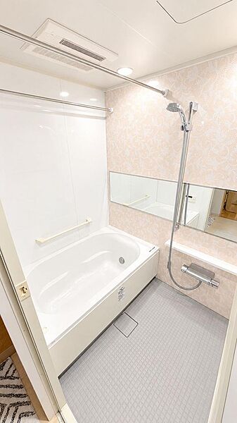 浴室を拡大表示