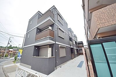 外観：★新築の綺麗なマンションです★