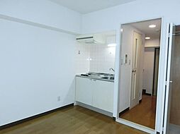 みのわアメージングマンション 406 4階ワンルームのリビング/ダイニング