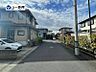 外観：前面道路（北東側）