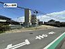 外観：前面道路