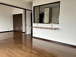 メゾンソフィア 4階3LDKのリビング/ダイニング