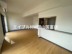 JR山陽本線 高島駅 徒歩20分の賃貸マンション 1階2LDKのリビング/ダイニング