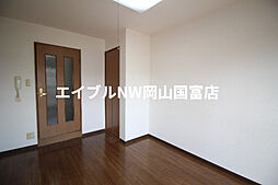 JR山陽本線 西川原駅 徒歩1分の賃貸マンション 3階1Kのリビング/ダイニング