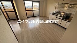 岡山電気軌道東山本線 小橋駅 徒歩2分の賃貸マンション 8階2DKのリビング/ダイニング