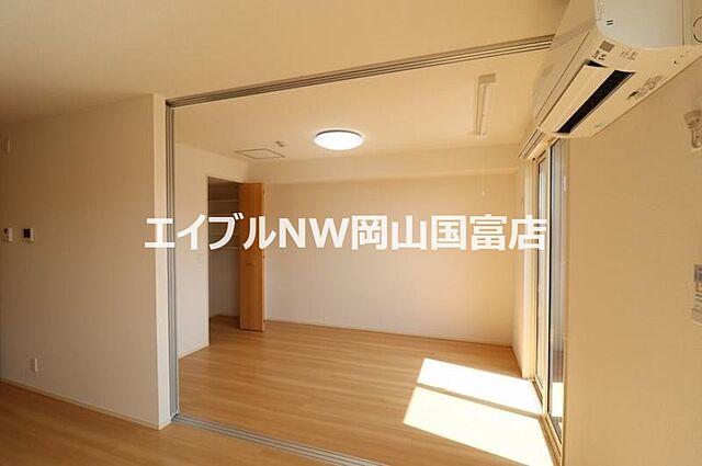 寝室