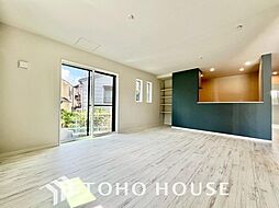 京成松戸線 松戸新田駅 徒歩9分 4LDKのリビング/ダイニング