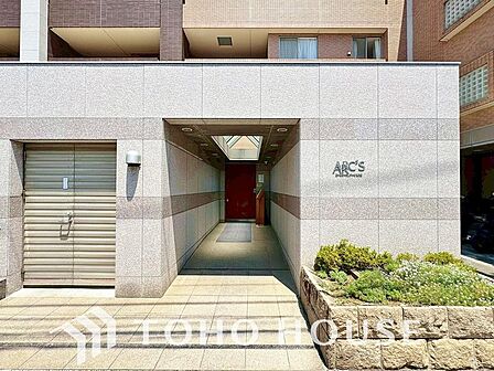 「マンションの買い方」お部屋を見るときには質感の良し悪しだけでなく、住宅ローンの取組み方や、今後のマンションの修繕計画も一緒に考えてください。賃貸と違い「ただ住むだけ・・・」ではありません。。。