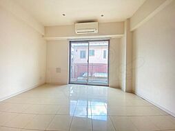 ガーデンテラス 1階1Kのリビング/ダイニング