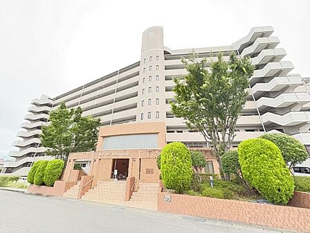 名鉄三河線「若林」駅まで徒歩約11分!通勤・通学に便利な立地のマンションです♪