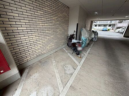 バイク置き場
