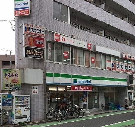 ファミリーマート 東みずほ台店(1809m)