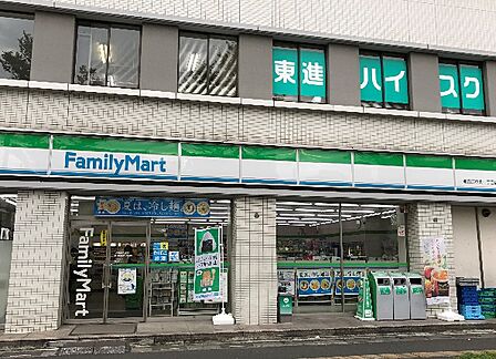 ファミリーマート 春日部中央一丁目店（1374m）