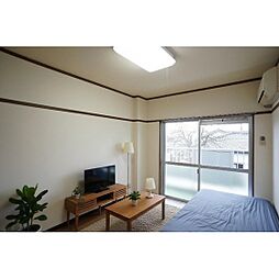 マール・アデントロ 202 2階1Kのリビング/ダイニング