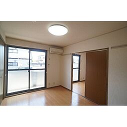 コンフォール F102 1階3DKのリビング/ダイニング