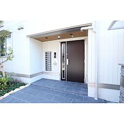 共用エントランスにはオートロックあり