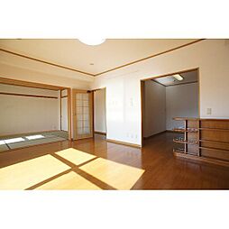 パークヒルズ・ツルベＡ棟 105 1階3LDKのリビング/ダイニング