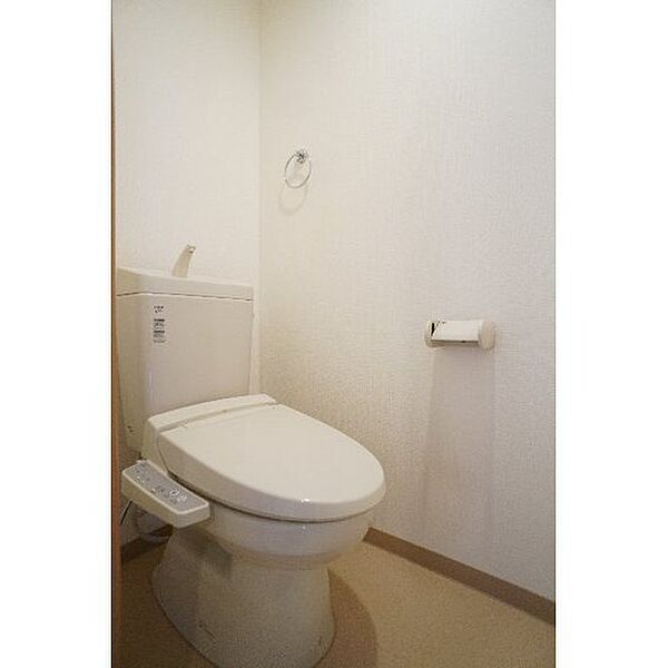 レヴィーナミエ