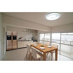 エクセレントマンション 902 9階1LDKのリビング/ダイニング