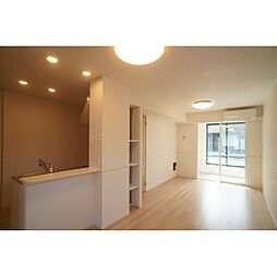 マルベリーガーデン　II 101 1階1LDKのリビング/ダイニング