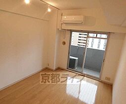 京都市営烏丸線 五条駅 徒歩1分の賃貸マンション 12階1Kのリビング/ダイニング