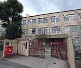 梅津小学校まで97m 桂川の近くにある小学校です。