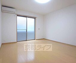 アムールグランデ嵐山 102 1階1Kのリビング/ダイニング