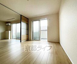 くおん嵯峨　東棟 202 2階3LDKのリビング/ダイニング