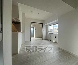 京都市営烏丸線 五条駅 徒歩8分の賃貸マンション 6階1LDKのリビング/ダイニング