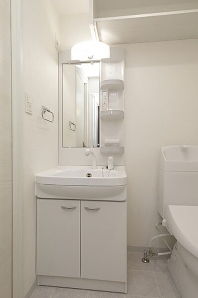 apartment 岩手県盛岡市開運橋通2-27
開運橋通の賃貸情報を見る
物件地図