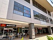 アコルデ新百合ヶ丘(ショッピングセンター)まで264m