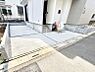 駐車場：生活に欠かせない駐車スペース。
