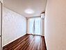 子供部屋：窓からのやさしい光が心地よいプライベートルーム