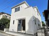 外観：シンプルで落ち着きのある建物は住むかたの個性でオリジナルなものになっていきます。 