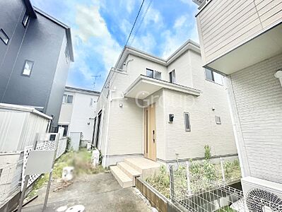 外観:たっぷりの陽光と心地よい風が舞い込む住まい 外観:たっぷりの陽光と心地よい風が舞い込む住まい