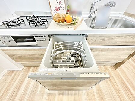 面倒なお片づけは食洗機にお任せ!家事の負担が減って、時間にも気持ちにもゆとりができます。