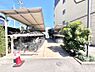 その他：駐輪場は屋根付き