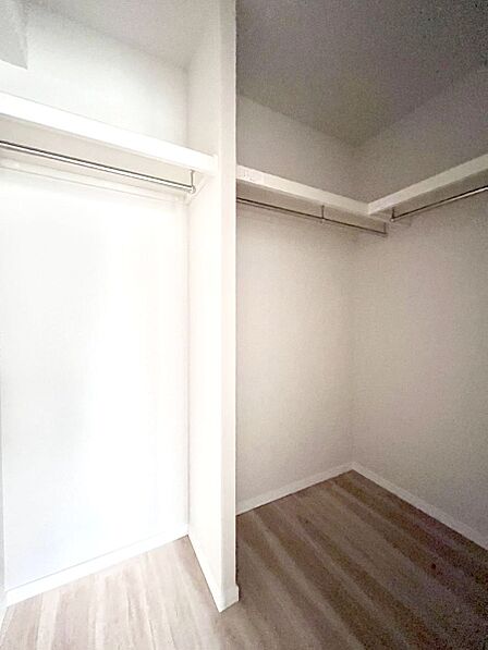 ウォークインクローゼットのある住まいでスッキリ快適な生活を