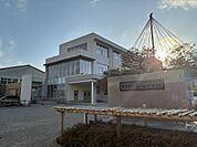 藤ノ木小学校（約650m、徒歩約8分）